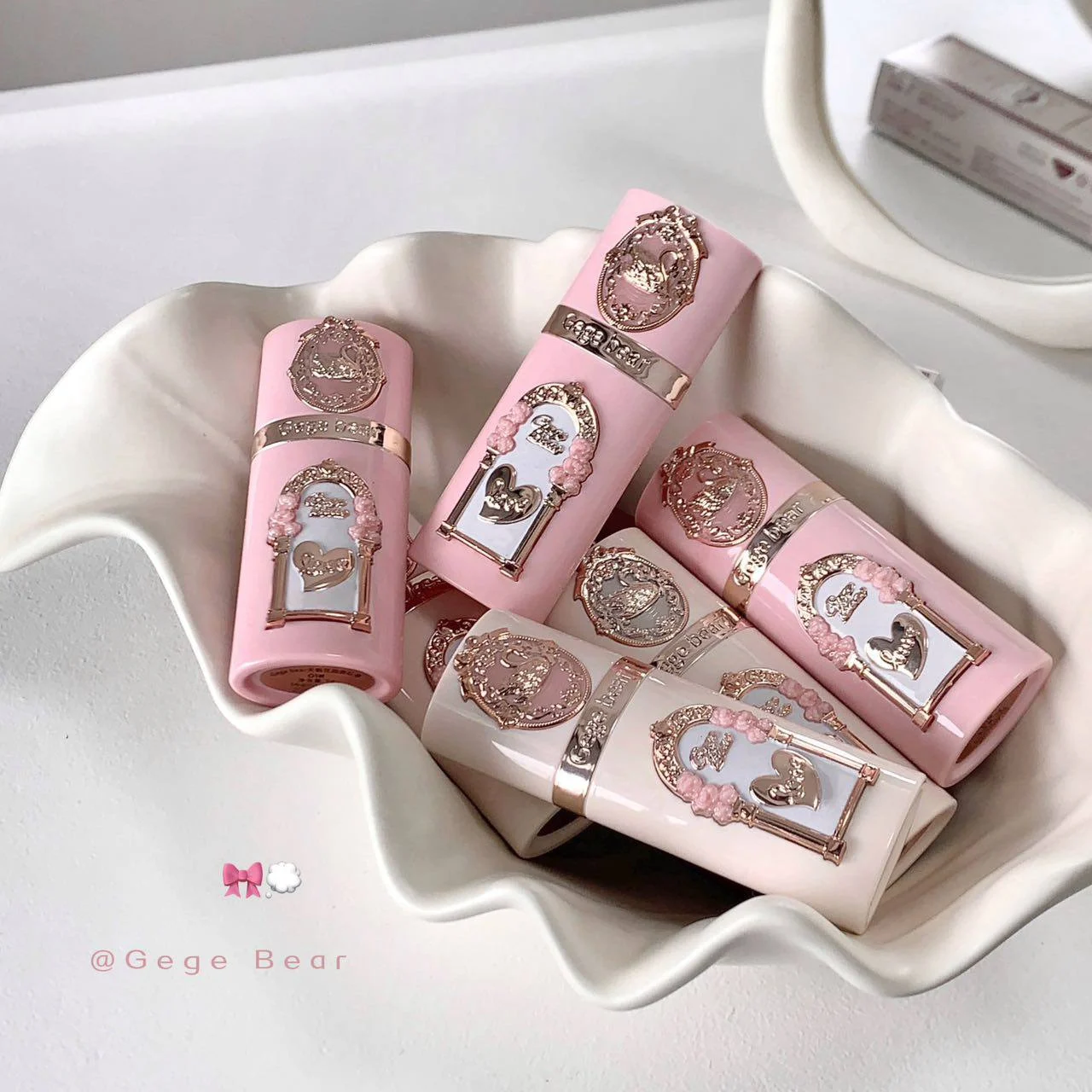 رژگونه سلطنتی 1380 طرح فلاورنوز GeGe Bear